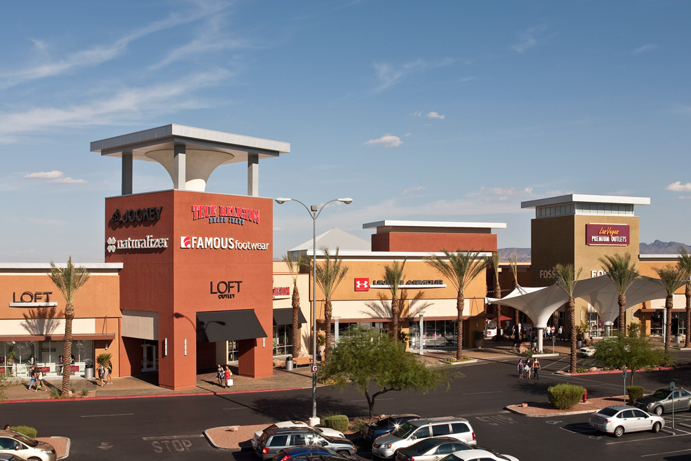 Levi S Outlet Store At Las Vegas Premium Outlets South Las Vegas Nv Nar Media Kit